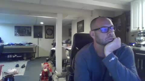 billybasement online show from June 17, 2:21 am