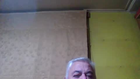 crmperez online show from July 31, 12:39 am