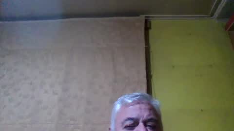crmperez online show from August 1, 3:01 am