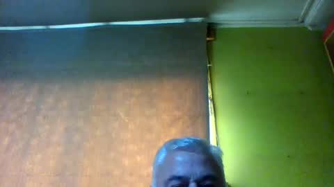 crmperez online show from August 3, 7:54 pm