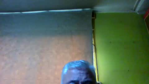 crmperez online show from August 6, 8:19 pm
