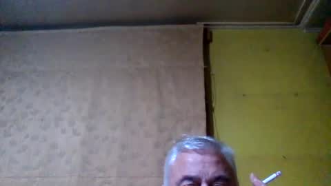 crmperez online show from August 6, 10:31 pm