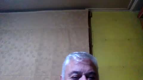 crmperez online show from August 7, 11:38 pm