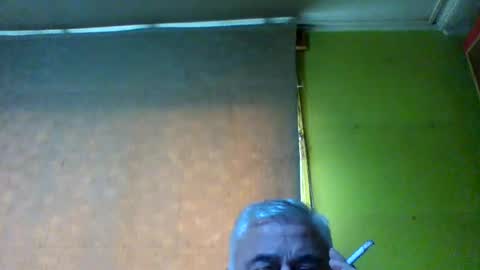 crmperez online show from August 8, 6:08 pm