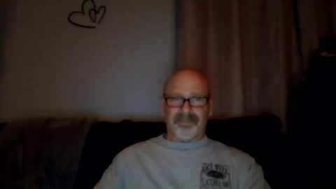 friendly-guy online show from August 11, 2:13 am