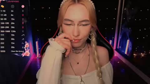crybambi online show from August 9, 10:27 am