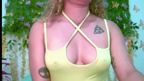 crysrus online show from June 27, 1:53 am