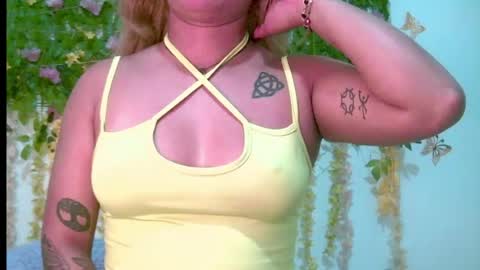 crysrus online show from August 12, 12:57 am