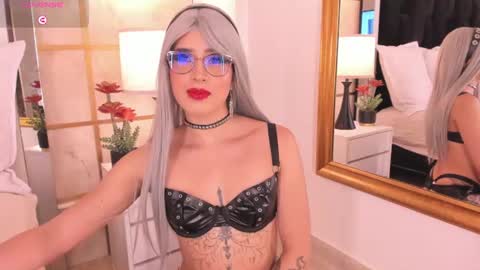 Crystal Rose  online show from August 9, 8:04 am