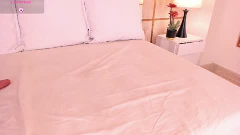 Crystal Rose  online show from August 12, 7:43 am