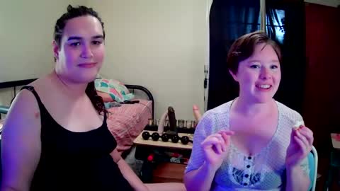 Peach and Daisy online show from July 12, 12:50 am