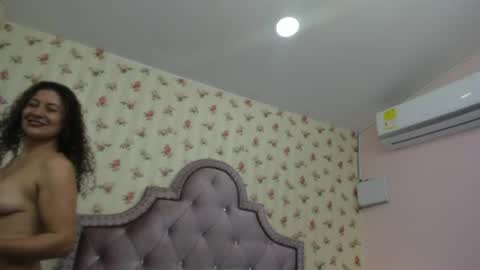 Milf Latina online show from August 6, 10:42 pm