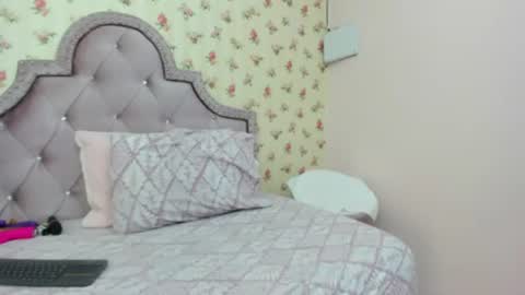 Milf Latina online show from August 11, 6:43 pm