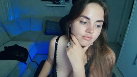 Emily online show from July 24, 9:18 pm