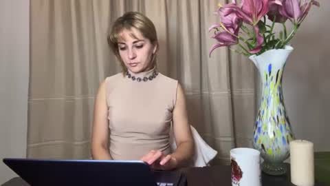 Mary online show from July 13, 8:14 pm