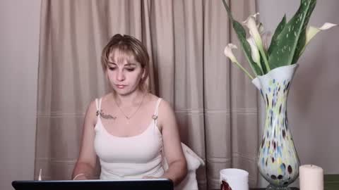 Mary online show from July 19, 7:49 pm