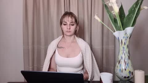 Mary online show from July 19, 11:07 pm