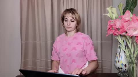 Mary online show from July 24, 10:46 pm