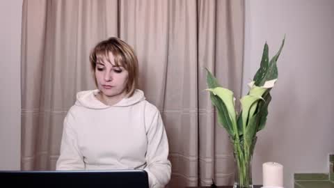 Mary online show from July 28, 8:48 pm