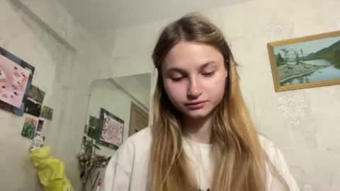 Helen online show from August 9, 5:14 pm