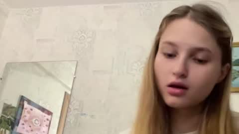 Helen online show from August 9, 8:43 pm