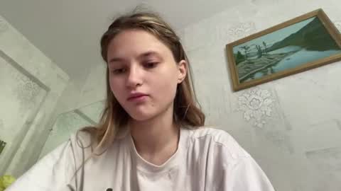 Helen online show from August 11, 10:39 am