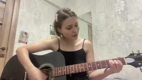 Helen online show from August 14, 4:32 pm