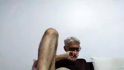 BIG UNCUT HARD COCK online show from August 13, 6:38 am