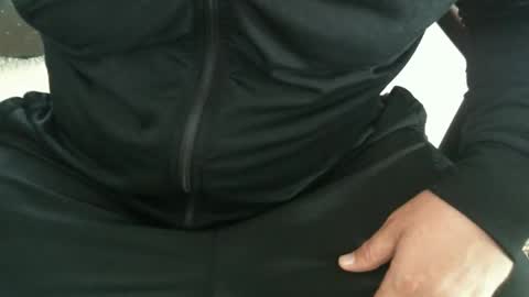 cuddlebeardeluxe online show from April 1, 2:03 pm