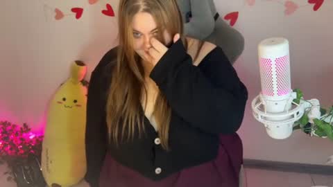 CuddleEmily online show from July 23, 4:37 am