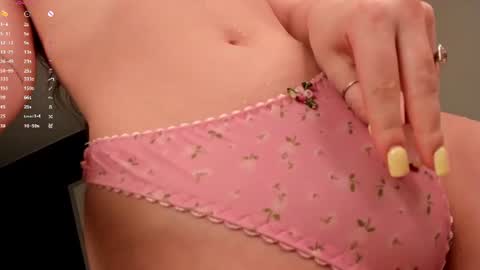 Silvia online show from August 13, 5:27 pm