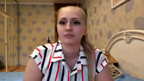 Lina3 online show from July 8, 2:21 pm