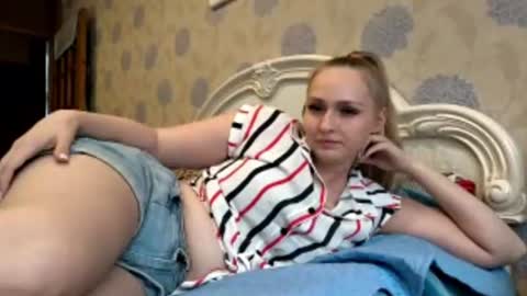 Lina3 online show from July 8, 3:27 pm