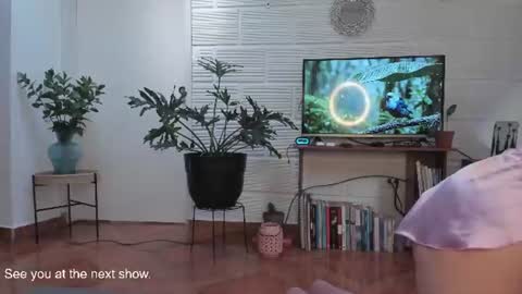 Leonela online show from July 28, 9:32 pm