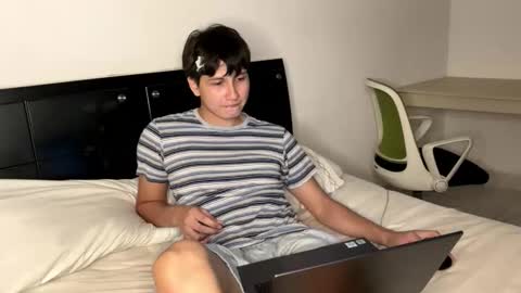 cuddly_and_jinx online show from March 28, 8:54 am