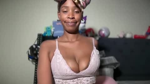 cum2charmxx online show from May 27, 3:30 am
