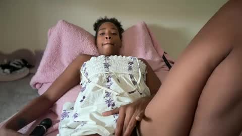 cum2charmxx online show from August 13, 5:27 pm