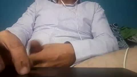 cumbian_chero online show from August 8, 6:02 am
