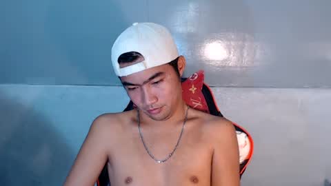 Jonas online show from August 1, 4:46 pm