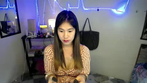 cummers334 online show from June 21, 6:20 pm