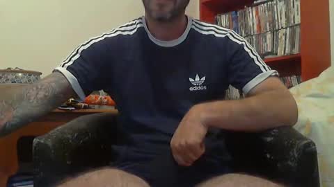 cummincock04 online show from April 21, 6:33 pm