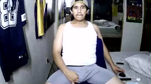 cumminyo420 online show from August 1, 12:00 pm