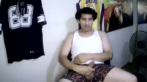 cumminyo420 online show from August 5, 5:22 pm