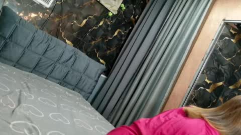 cummswallow69 online show from August 9, 4:24 am
