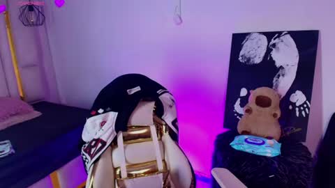 Kazx   online show from September 5, 3:17 pm