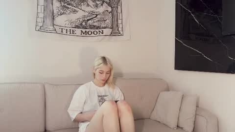 cupcakesoul online show from June 30, 12:50 pm