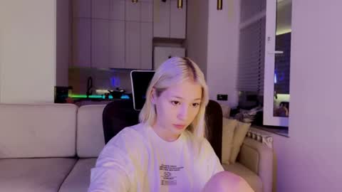cupcakesoul online show from August 18, 4:13 pm