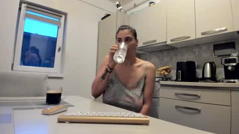 maria  alex online show from July 7, 2:37 am