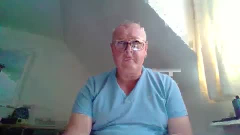 curiousax77 online show from April 30, 11:57 am