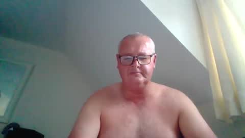 curiousax77 online show from May 28, 6:22 pm